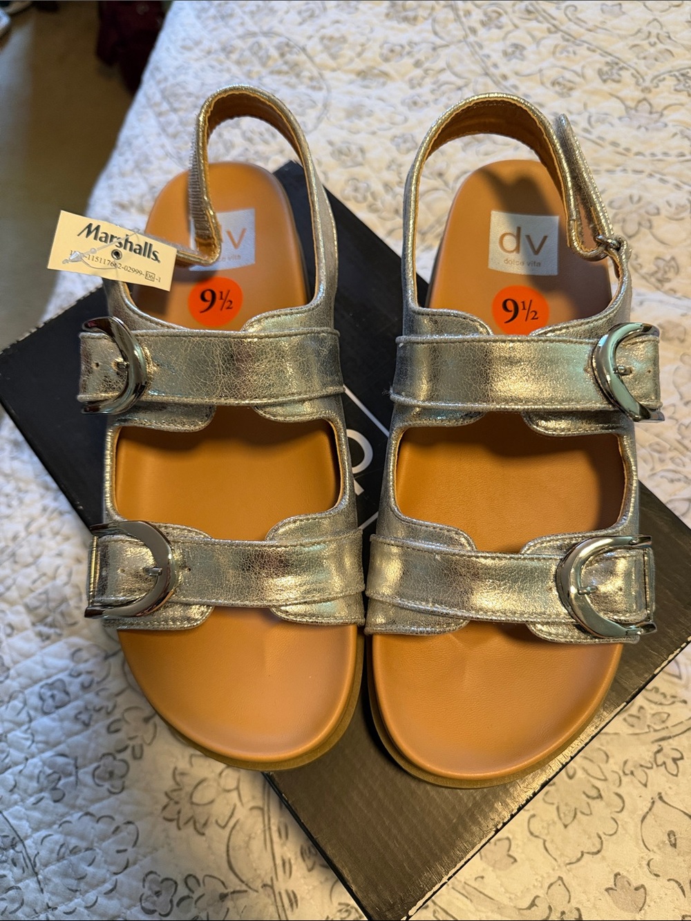 DV by Dolce Vita Silver Metallic Sandals - Size 9½
